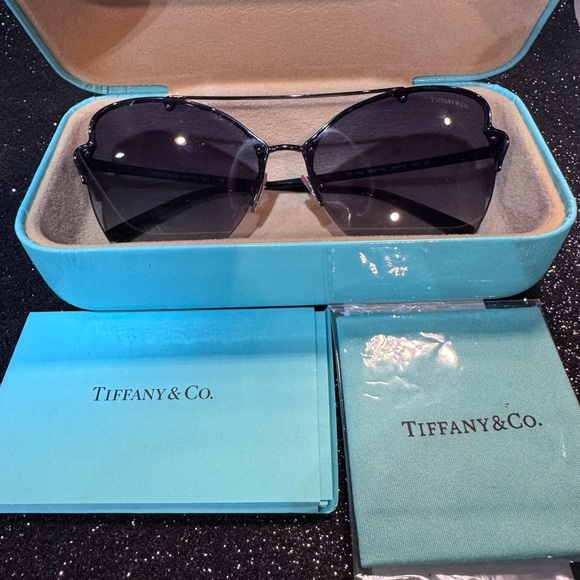 Tiffany & Co. TF 3063 6007/4L Aviator Sunglasses – NWT - Picture 2 of 7